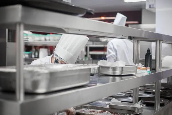Le partage de cuisine est désormais possible pour les structures de l'alimentation durable, en rejoignant la « Communauté Cocotte » avant le 31 août 2026 ! Partage de cuisine